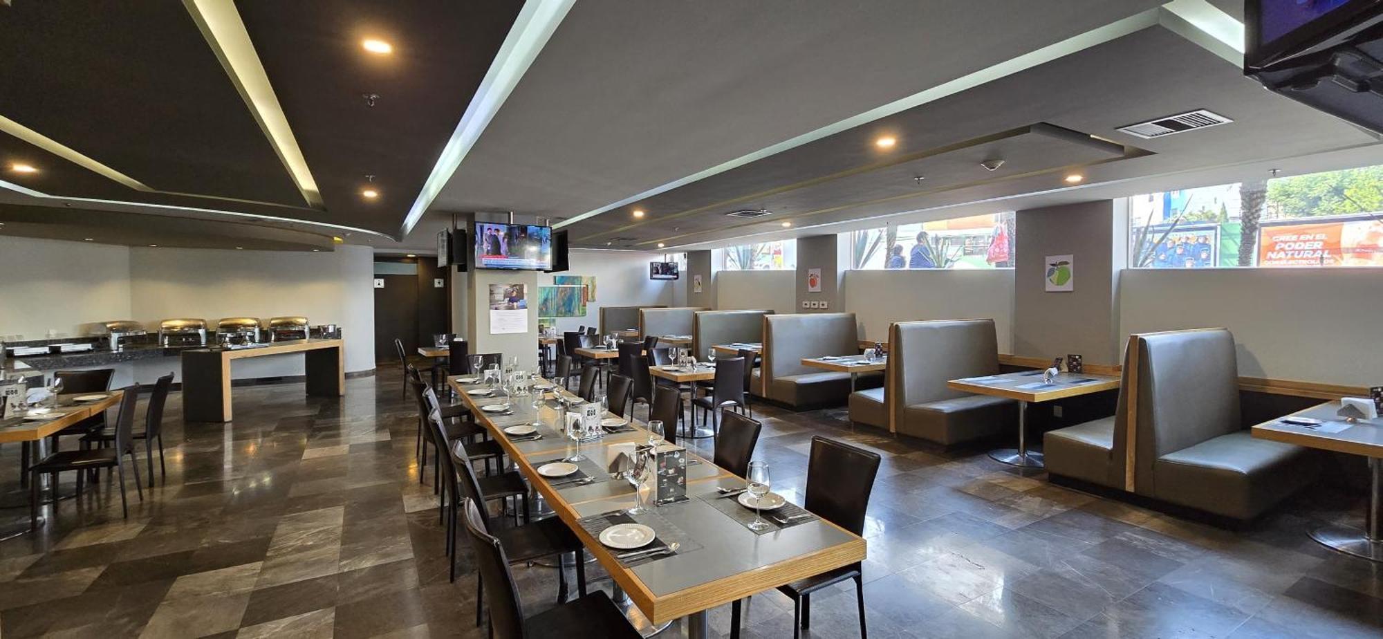 Ramada By Wyndham Mexico City Santa Fe Екстер'єр фото